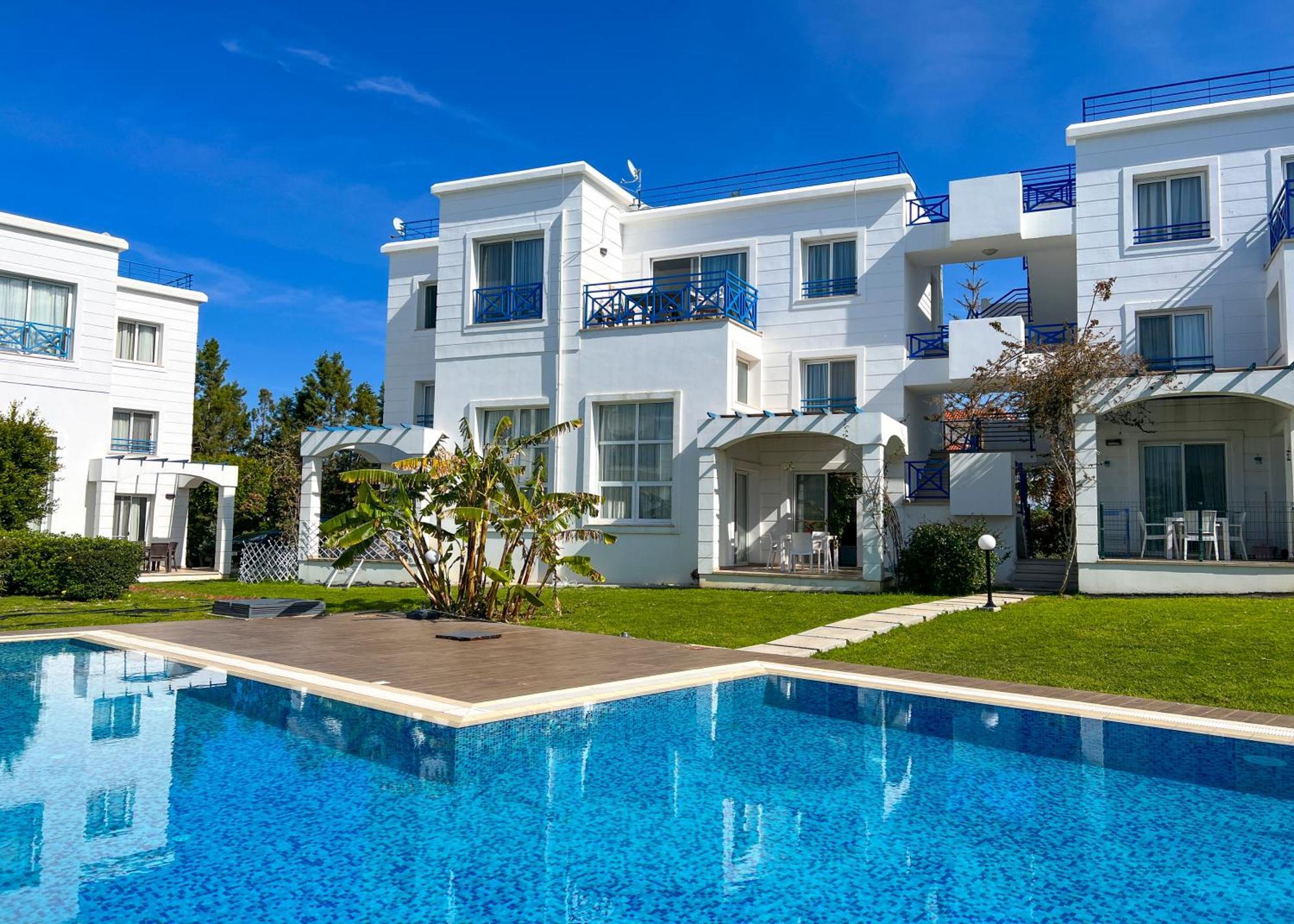 Garden Loft Apt With Pool In Alsancak Kyrenia Kyrenia  Exterior photo