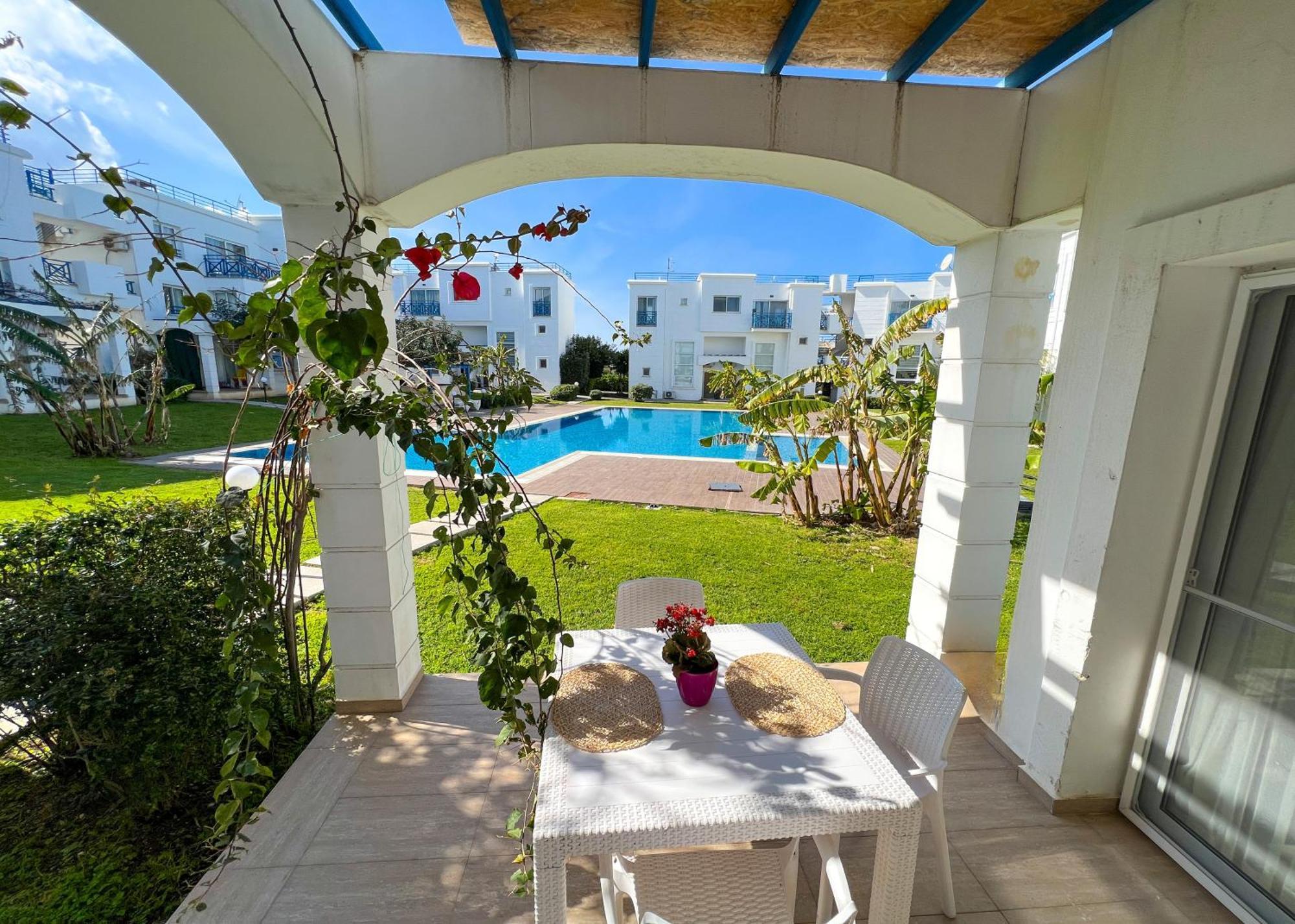 Garden Loft Apt With Pool In Alsancak Kyrenia Kyrenia  Exterior photo